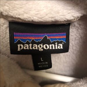 Women’s Patagonia pullover sweater